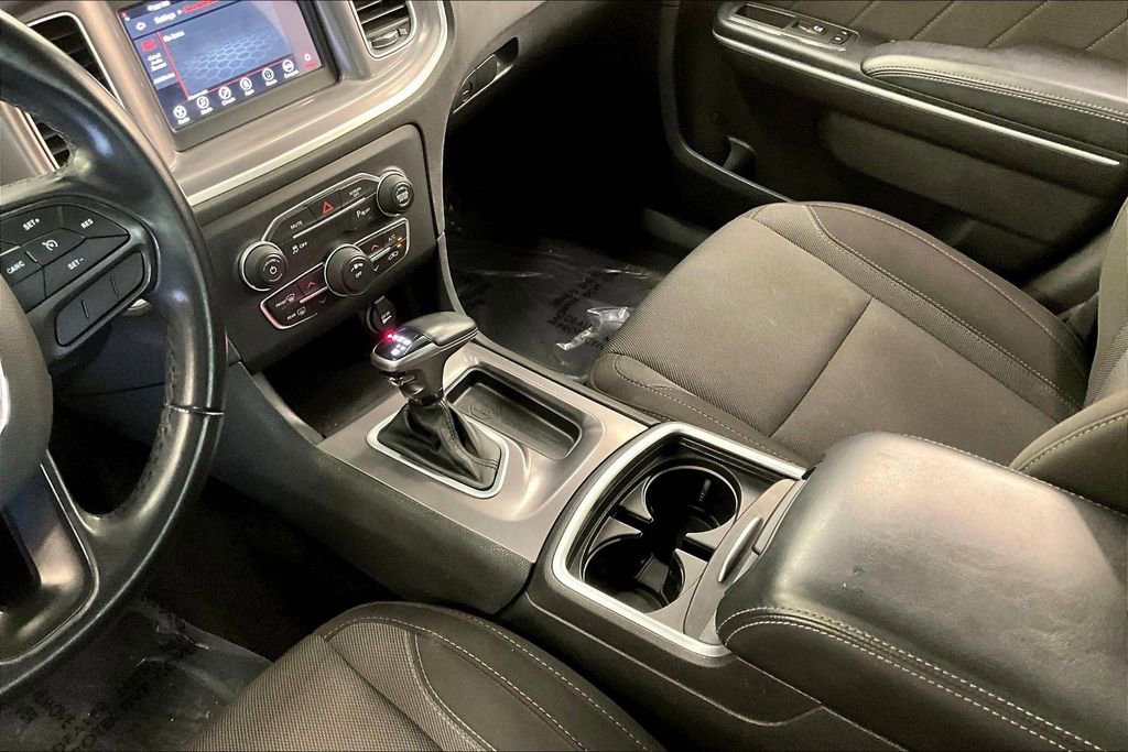 Used 2022 Dodge Charger SXT RWD image 17