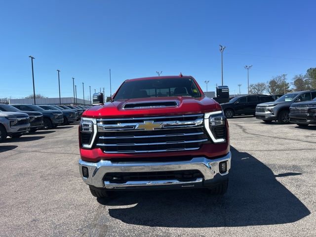 Used 2025 Chevrolet Silverado 2500 LTZ w/ LTZ Convenience Package image 8