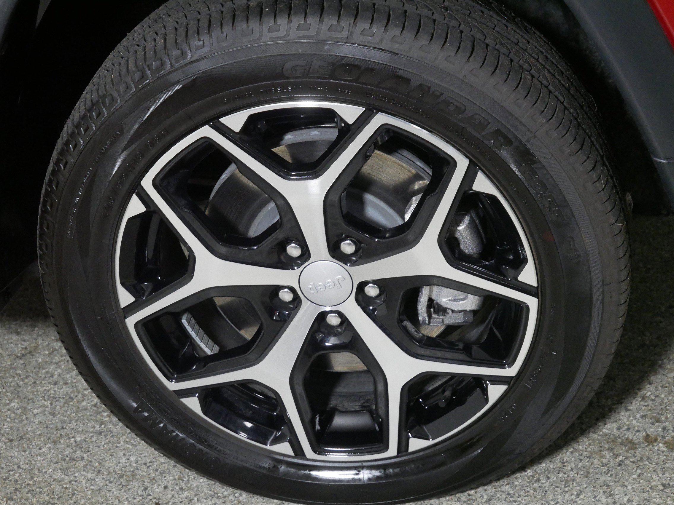 Used 2024 Jeep Compass Limited image 15