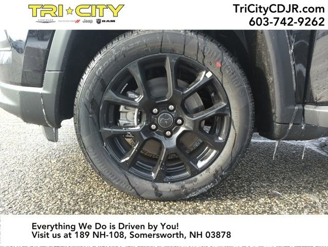 New 2026 Jeep Compass Latitude image 23