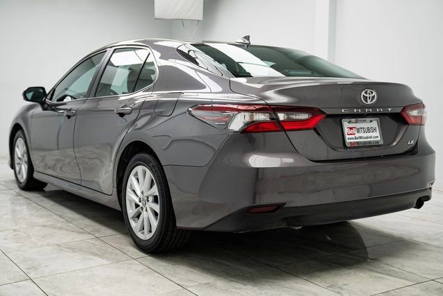Used 2023 Toyota Camry LE image 7