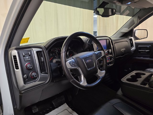 Used 2016 GMC Sierra 1500 SLT w/ SLT Premium Package AWD/4WD image 17
