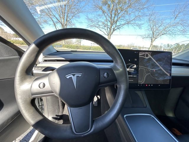Used 2021 Tesla Model Y Long Range image 9