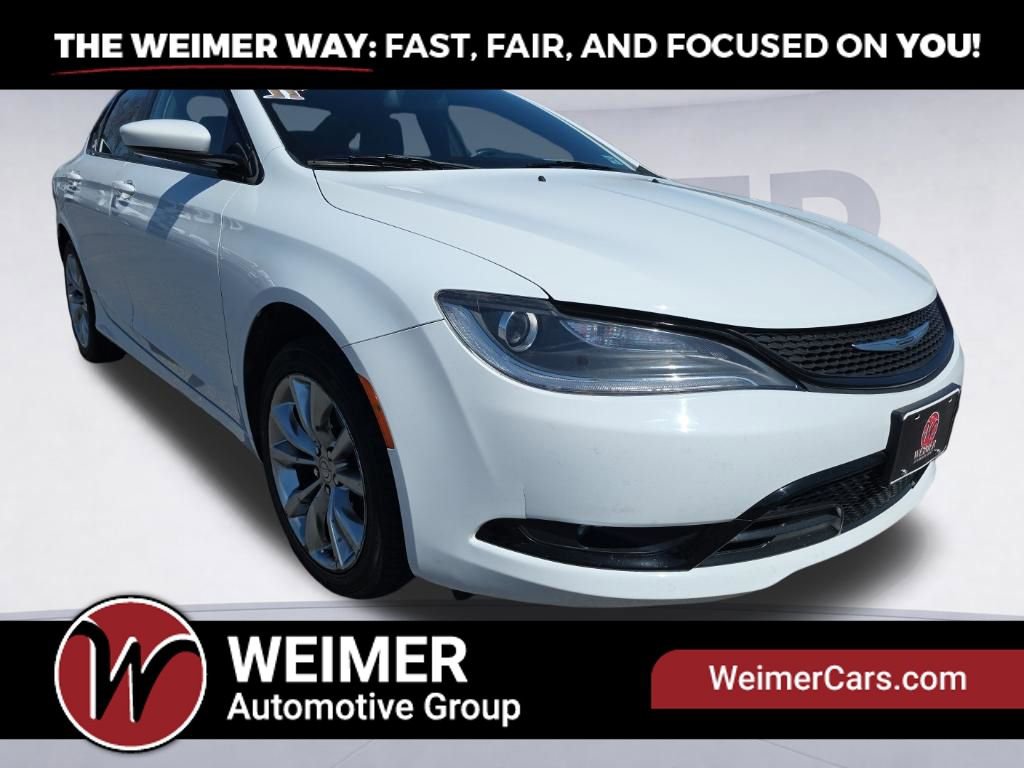 Used 2015 Chrysler 200 S FWD image 3