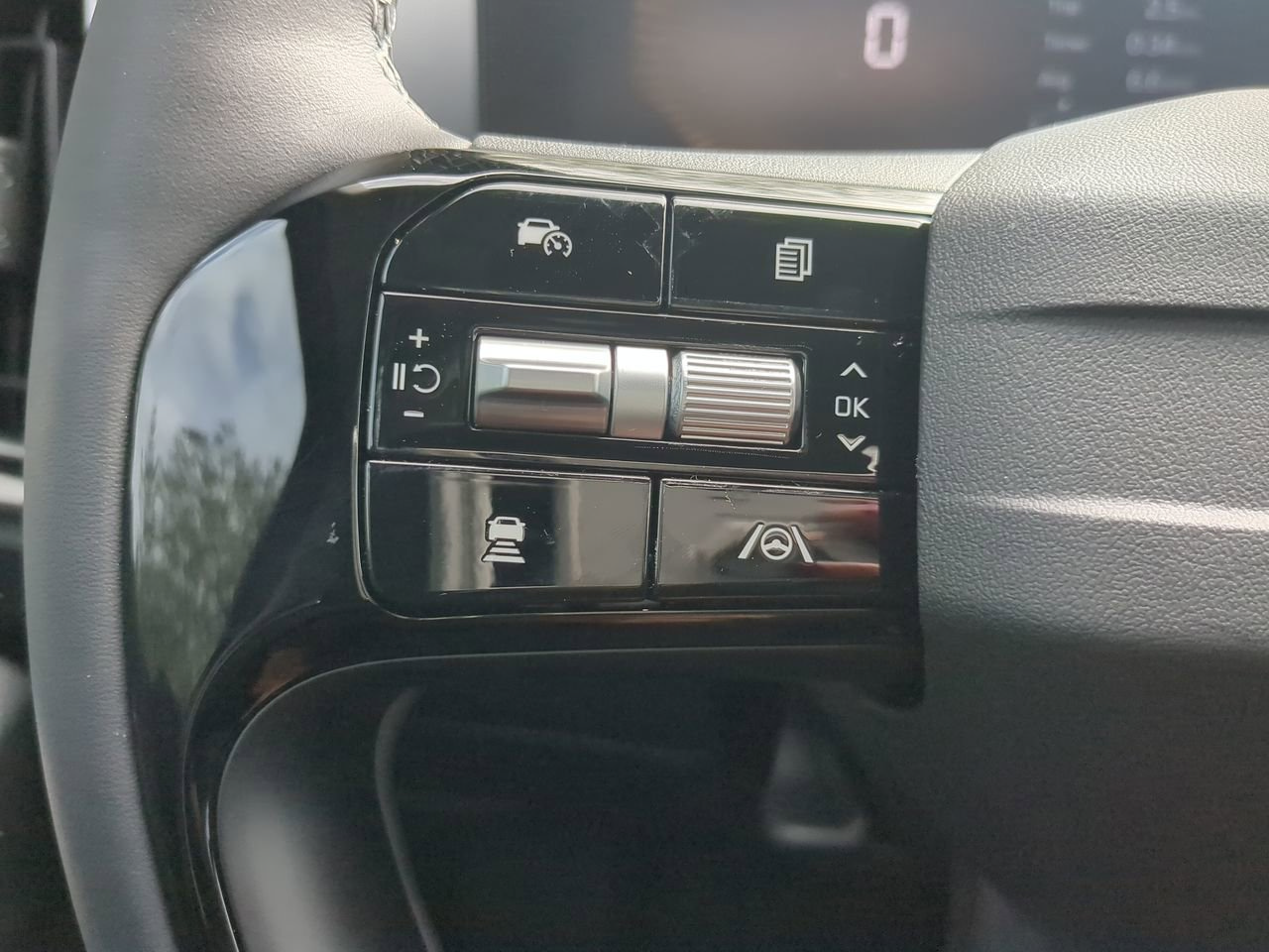 New 2026 Kia Sorento EX AWD/4WD image 19