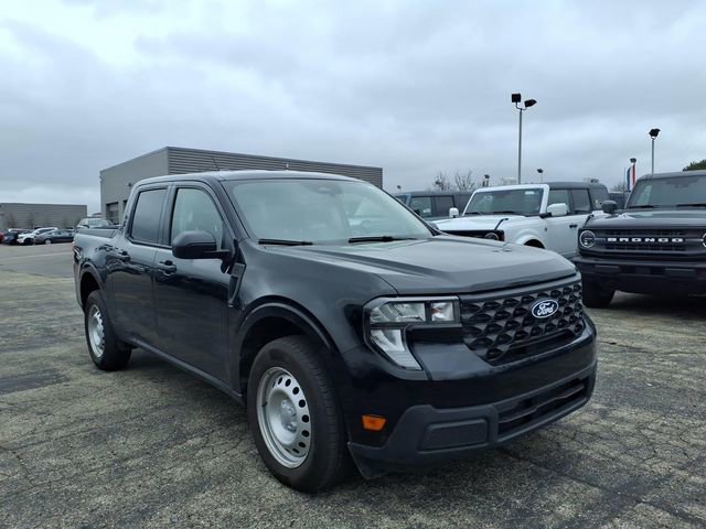 Used 2025 Ford Maverick XL w/ Equipment Group 102A image 3