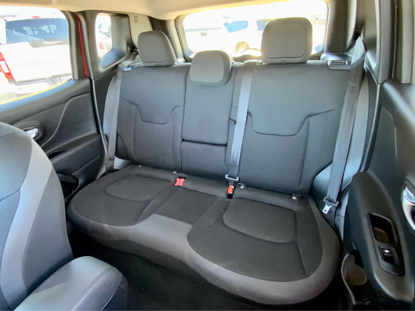 Used 2019 Jeep Renegade Altitude w/ UConnect 8.4 Nav Group image 25