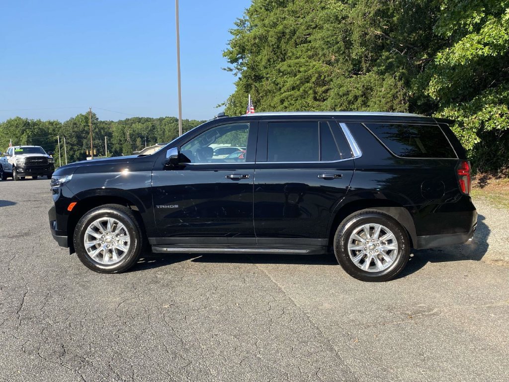 Used 2024 Chevrolet Tahoe Premier AWD/4WD image 2