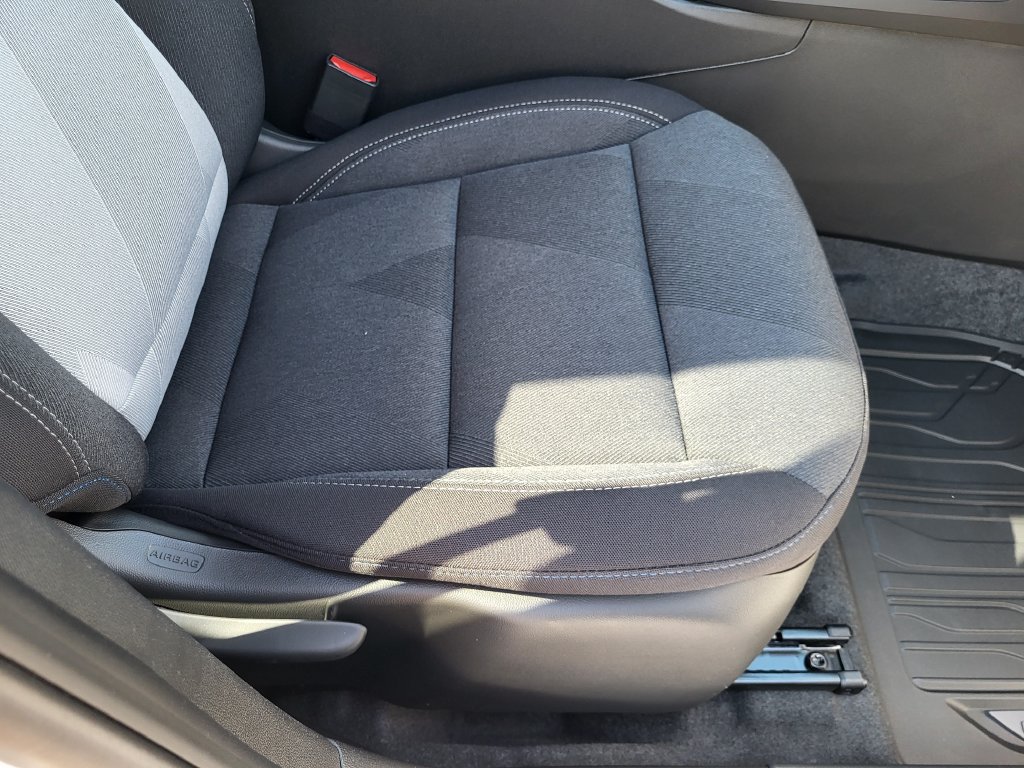 New 2026 Chevrolet Trax LS w/ LS Convenience Package FWD image 16