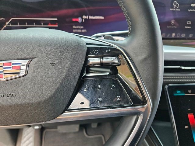 Certified 2025 Cadillac Escalade Premium Luxury AWD/4WD image 25