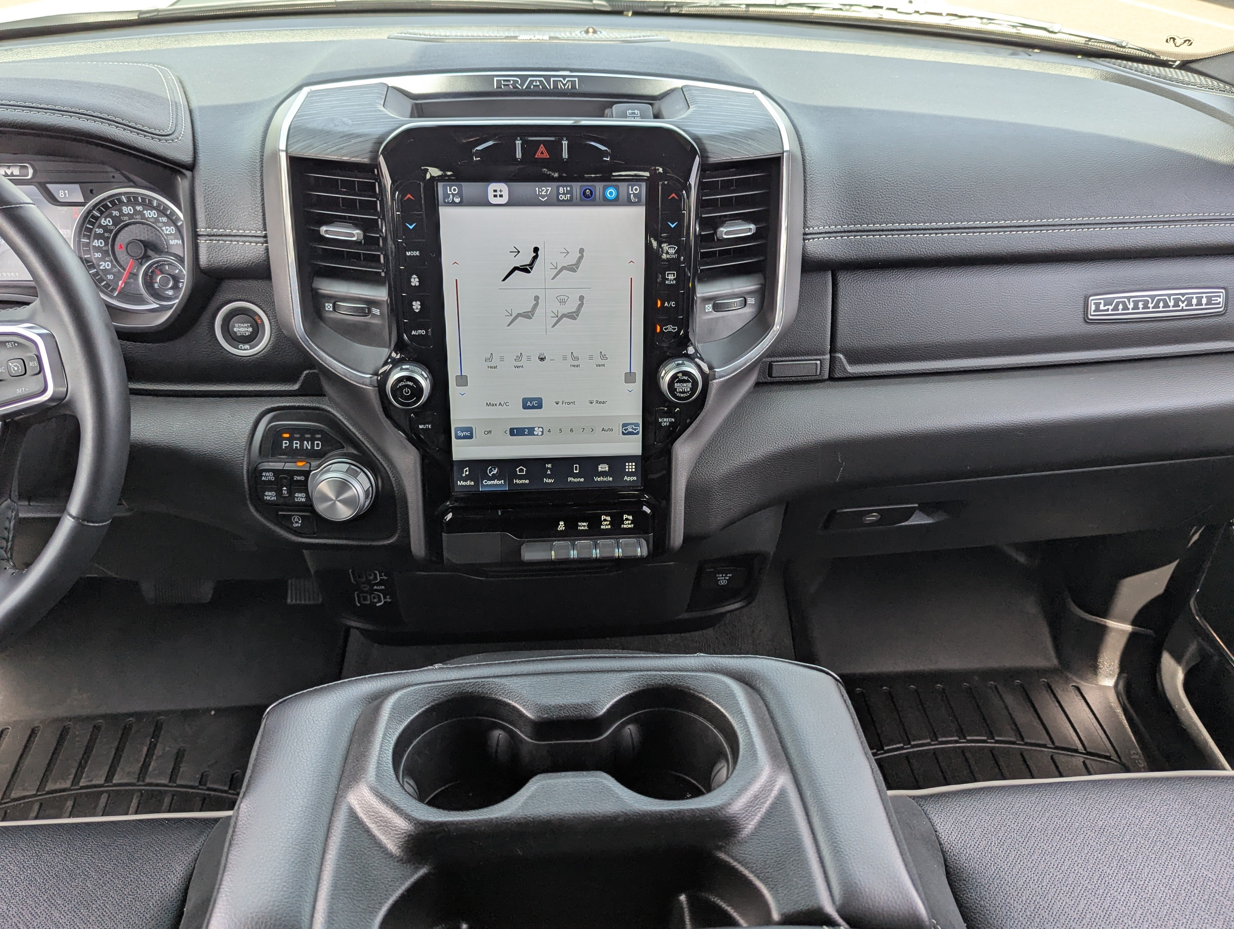 Used 2024 RAM 1500 Laramie AWD/4WD image 17