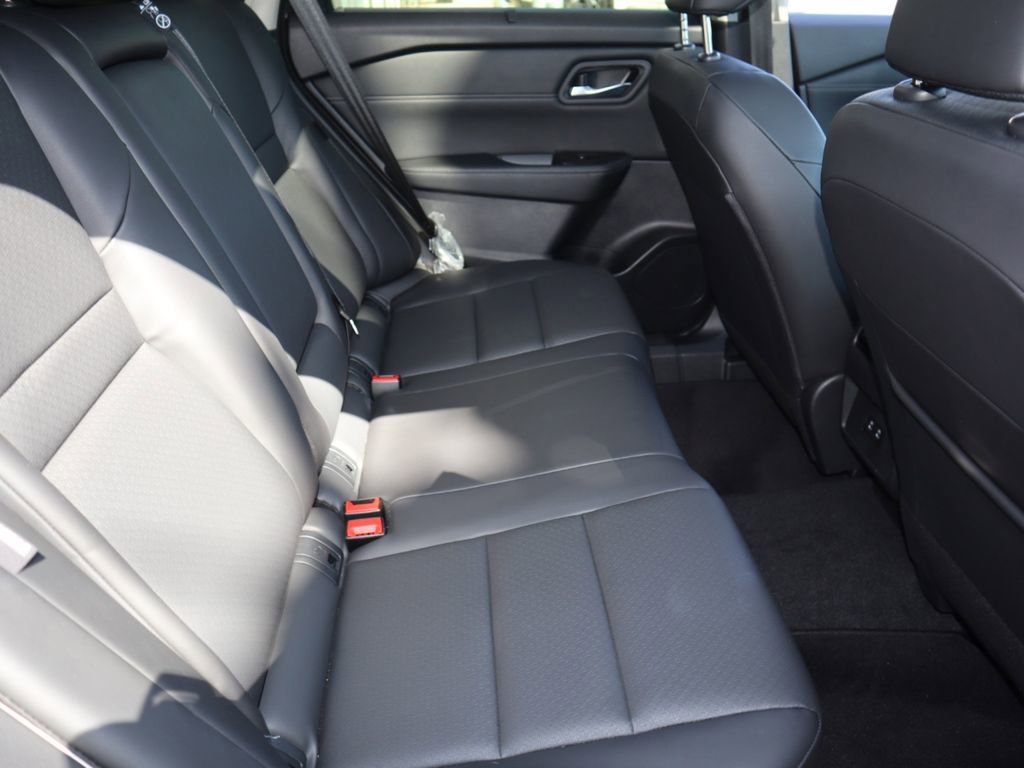 Certified 2025 Nissan Rogue SV w/ SV Premium Package image 26