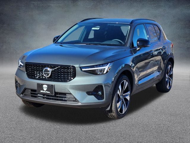 New 2026 Volvo XC40 B5 Ultra w/ Climate Package AWD/4WD image 3
