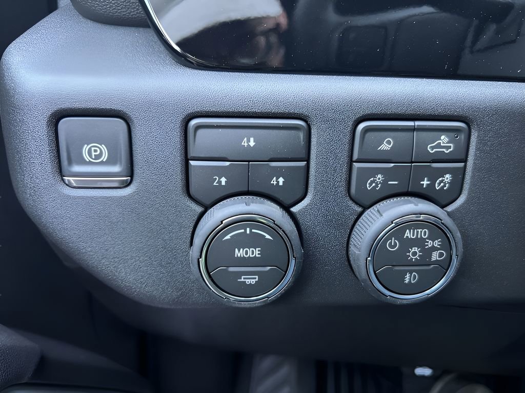 New 2026 Chevrolet Silverado 3500 LT w/ All Star Edition image 18