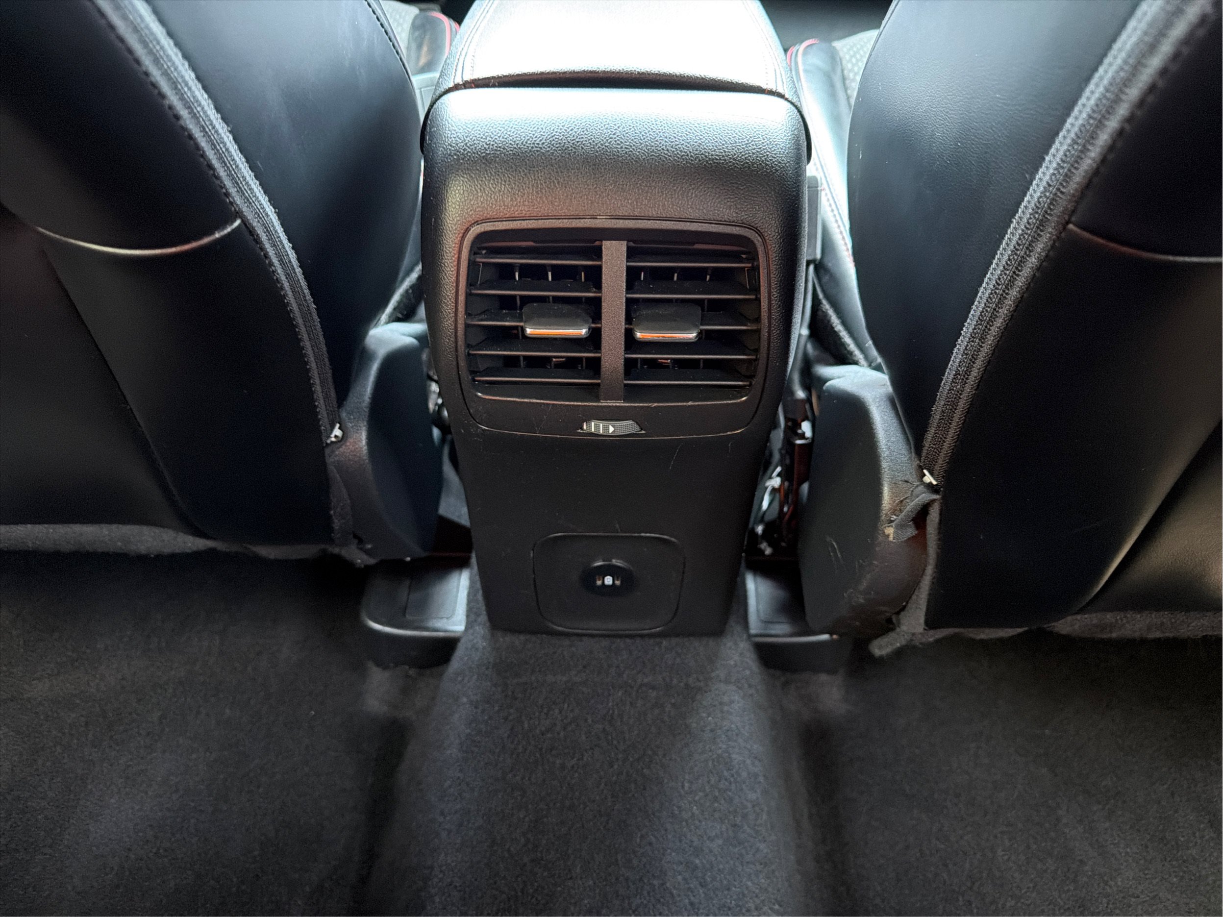 Used 2024 Ford Escape ST-Line w/ Tech Pack #1 AWD/4WD image 22