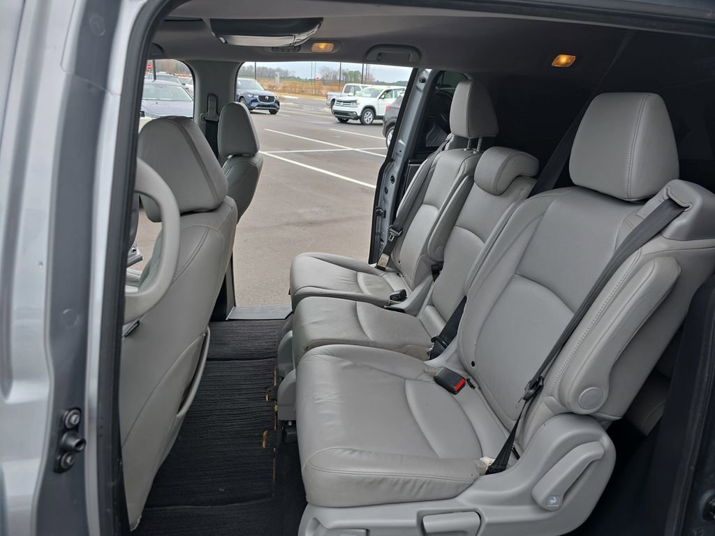 Used 2019 Honda Odyssey EX-L image 16