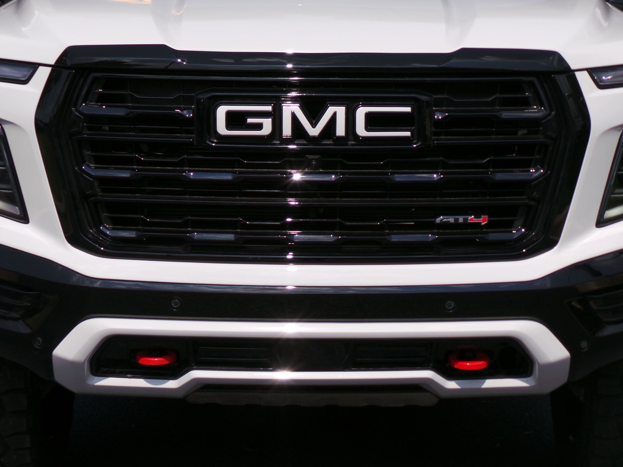 Used 2026 GMC Yukon AT4 AWD/4WD image 25