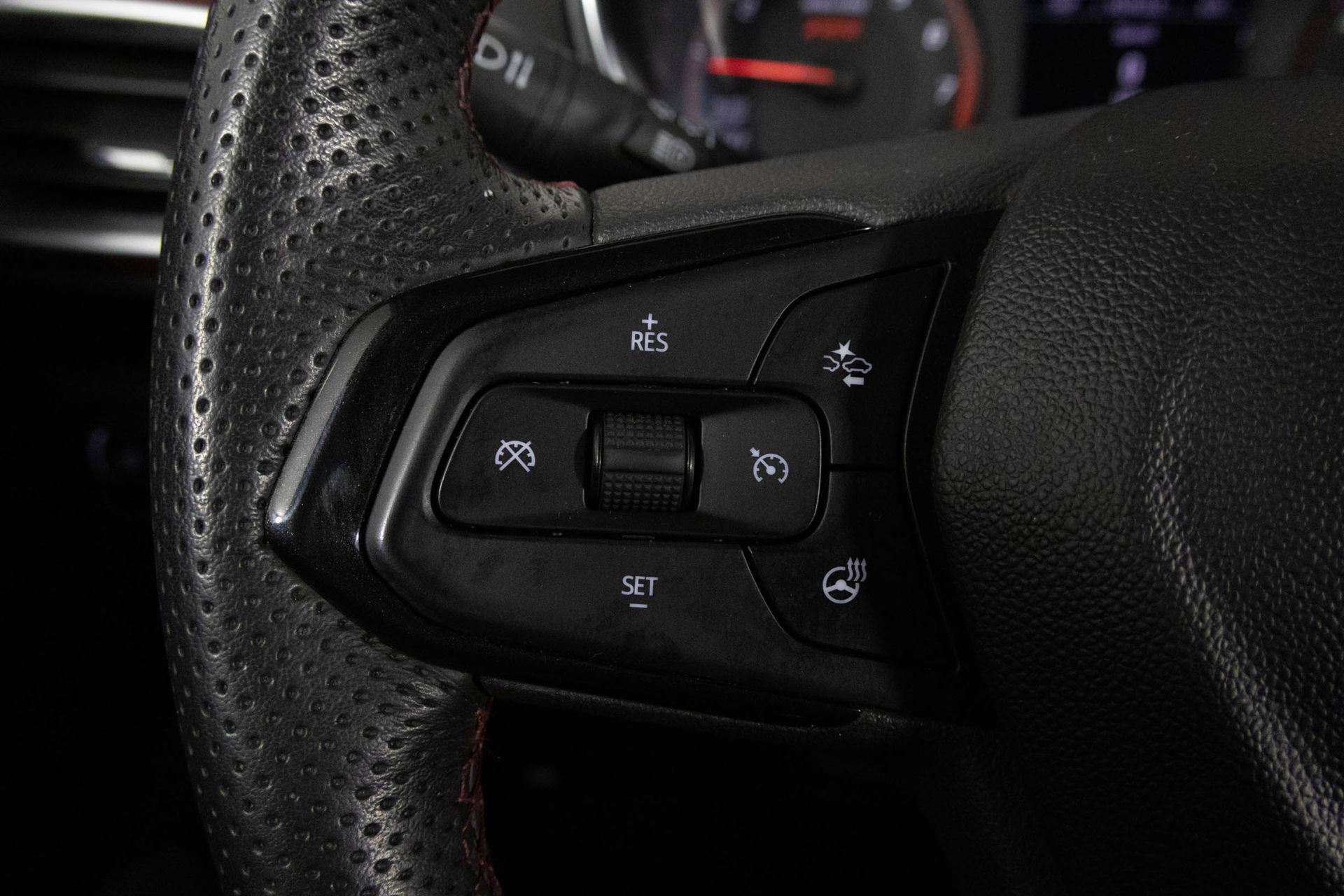 Used 2023 Chevrolet TrailBlazer RS w/ Convenience Package image 29