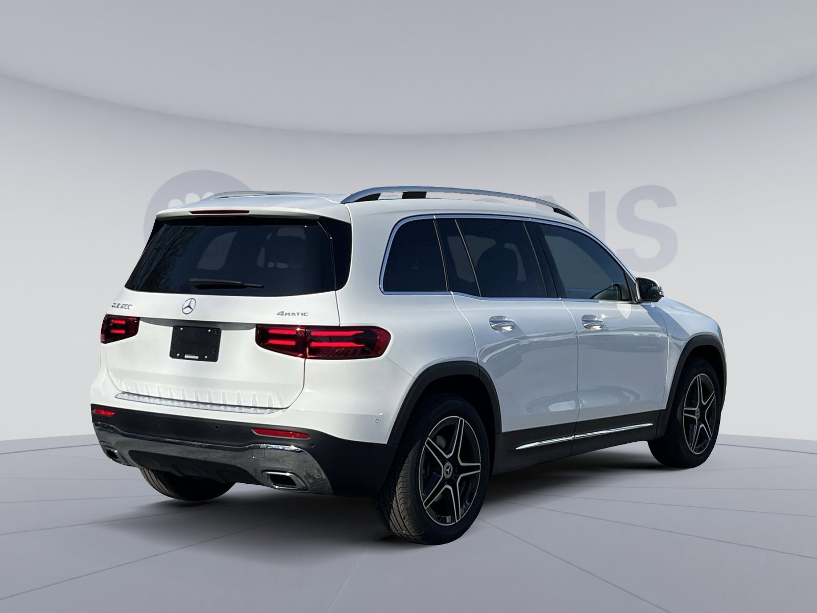 New 2026 Mercedes-Benz GLB 250 4MATIC image 5