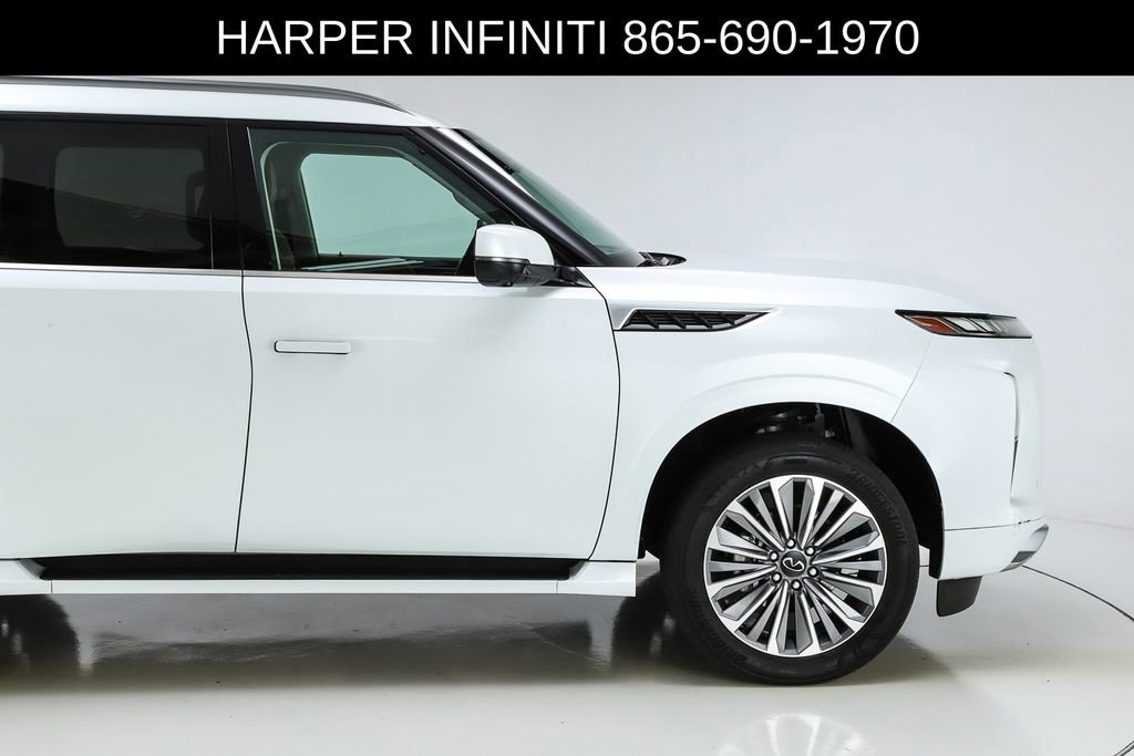 Used 2025 INFINITI QX80 Sensory AWD/4WD image 13