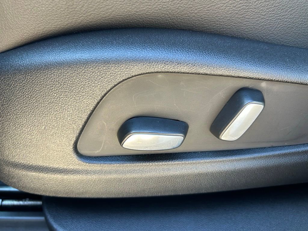 Used 2024 Cadillac XT5 Luxury image 53