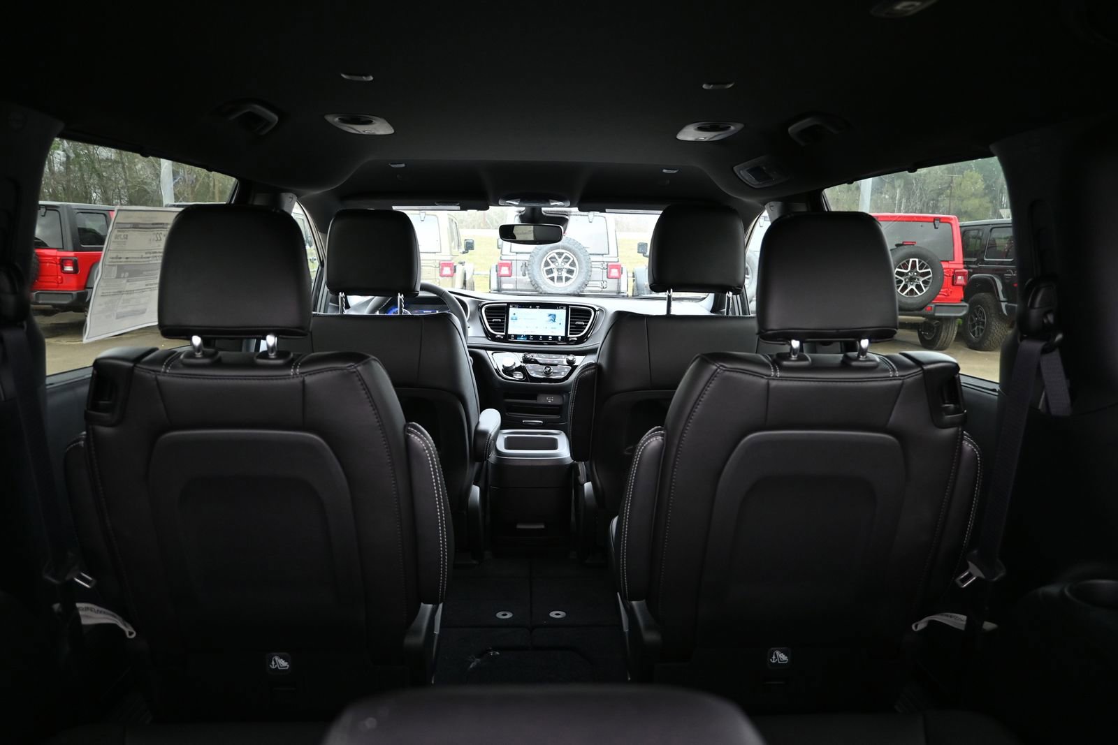 New 2026 Chrysler Pacifica Select image 23