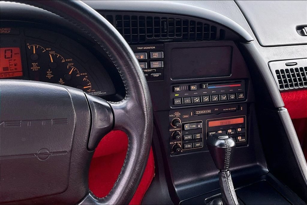 Used 1992 Chevrolet Corvette Convertible RWD image 12
