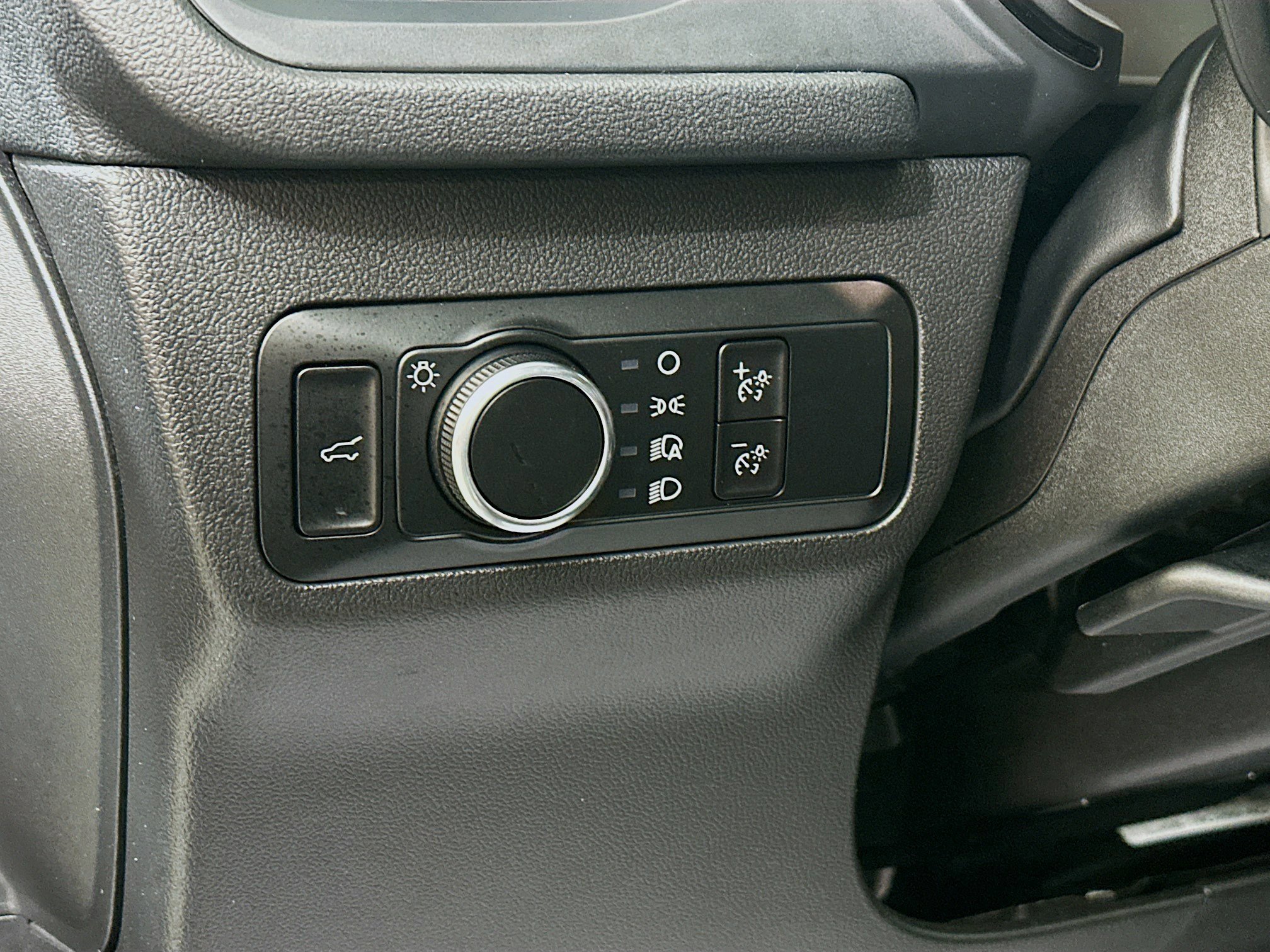 Used 2023 Ford Escape ST-Line w/ Tech Pack #1 AWD/4WD image 10
