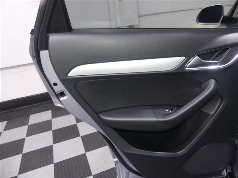 Used 2018 Audi Q3 2.0T Premium FWD image 24