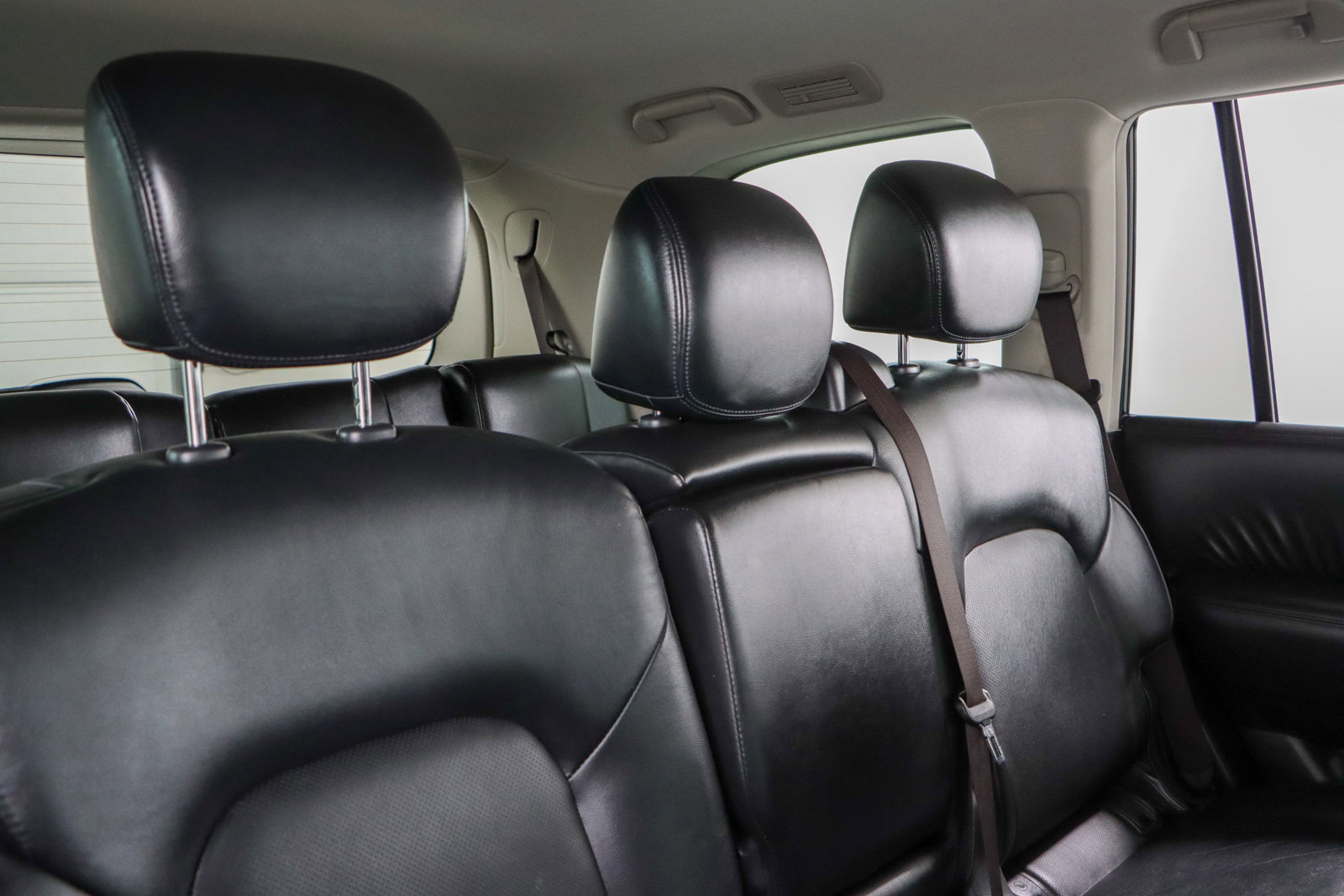 Used 2022 Nissan Armada SL image 30