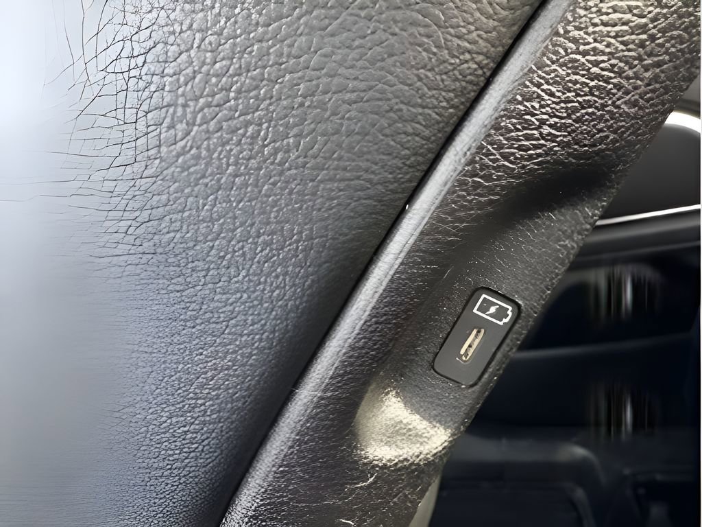 Used 2024 Kia Telluride SX w/ Towing Package image 29