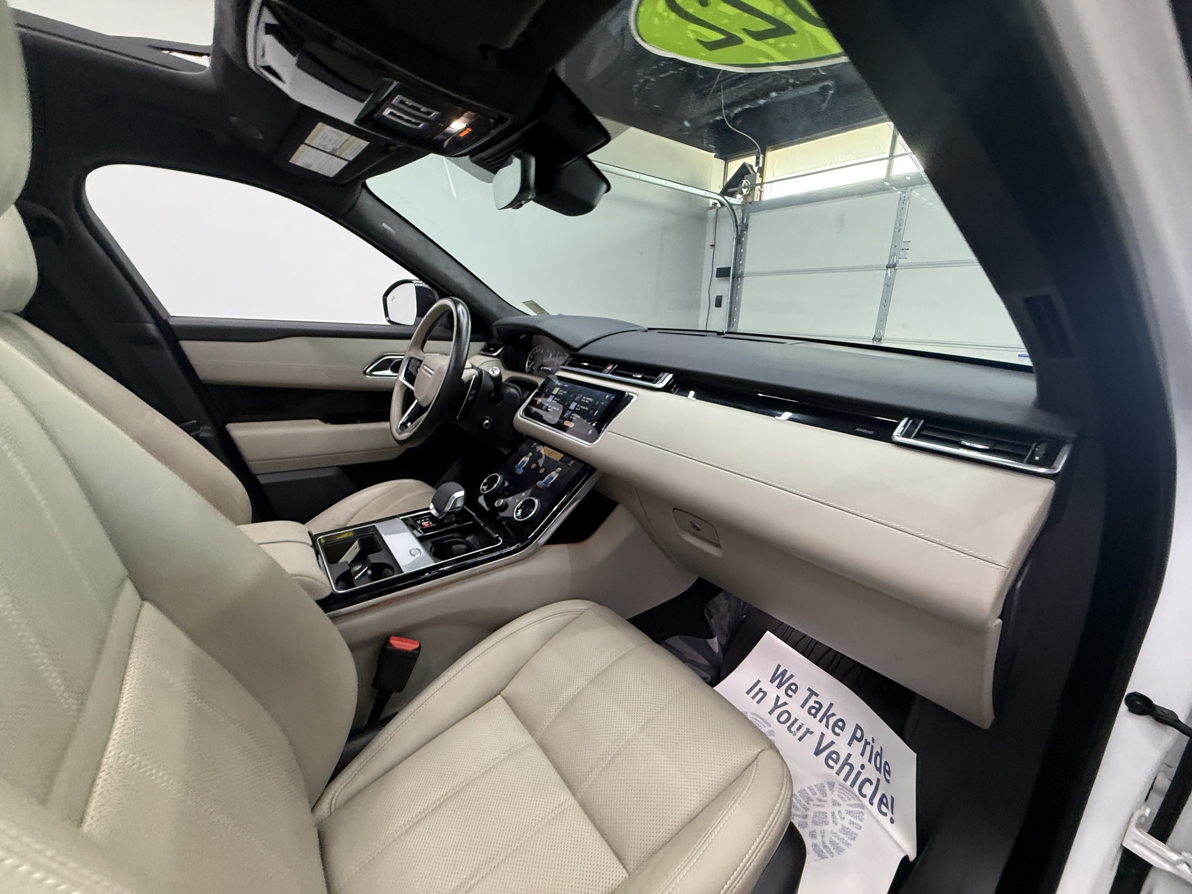 Used 2022 Land Rover Range Rover Velar R-Dynamic S AWD/4WD image 24