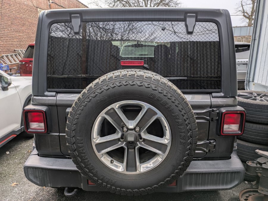 Used 2020 Jeep Wrangler Unlimited Sahara AWD/4WD image 11