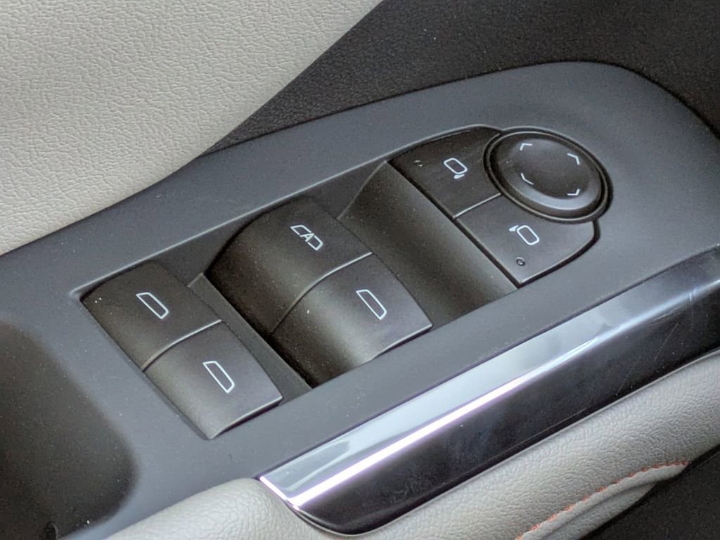New 2026 Chevrolet Traverse LT w/ Driver Confidence Package FWD image 26
