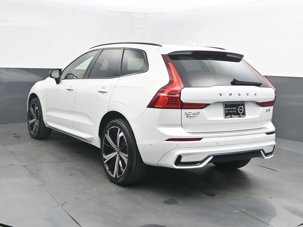 Certified 2024 Volvo XC60 B5 Ultimate w/ Protection Package Premier image 3