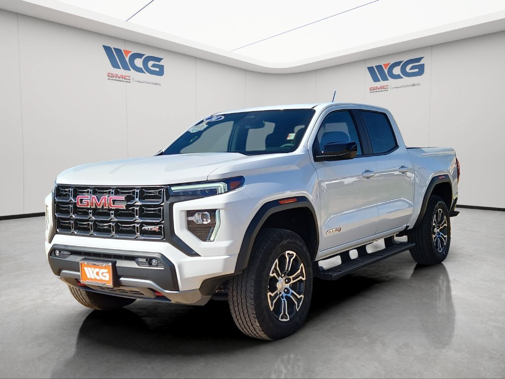 Used 2024 GMC Canyon AT4 w/ AT4 Premium Package AWD/4WD image 6