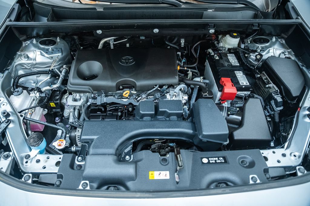 Certified 2025 Toyota RAV4 LE FWD image 18