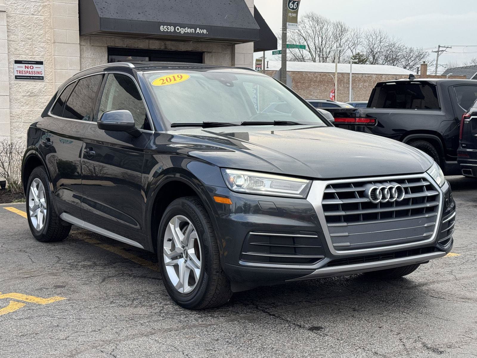 Used 2019 Audi Q5 2.0T Premium w/ Convenience Package AWD/4WD image 16