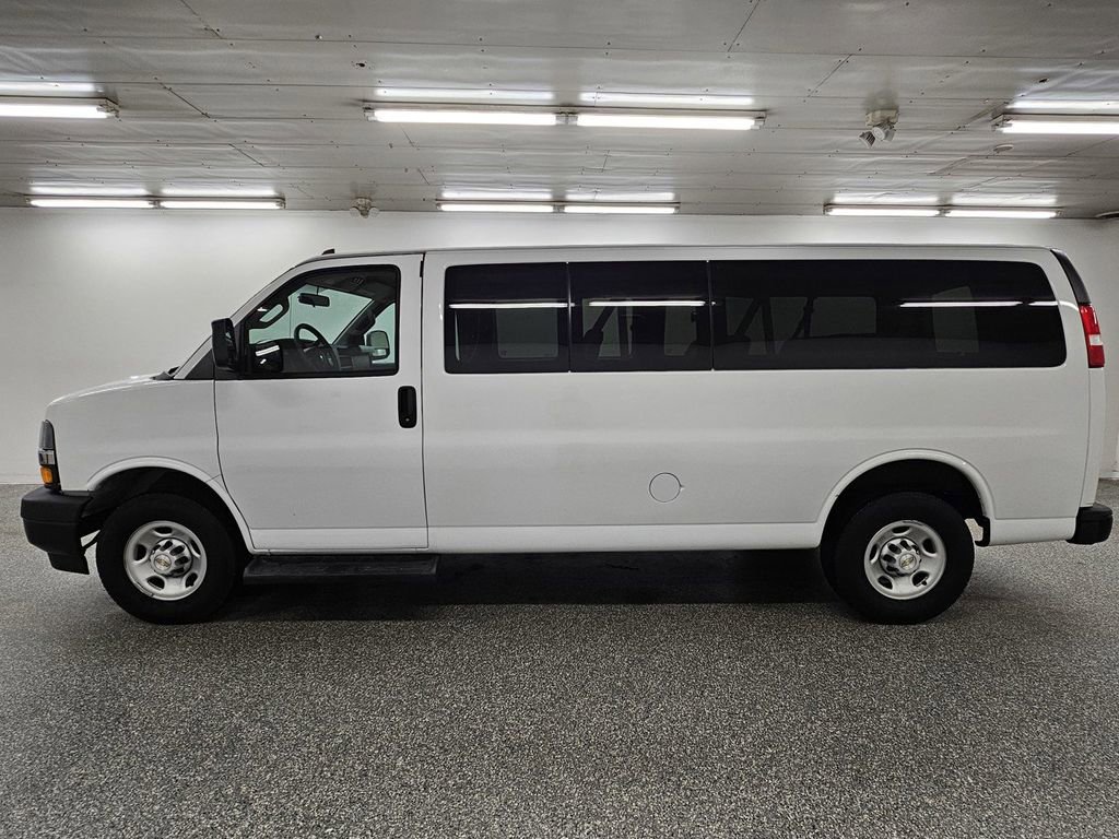 Used 2023 Chevrolet Express 3500 LS RWD image 7