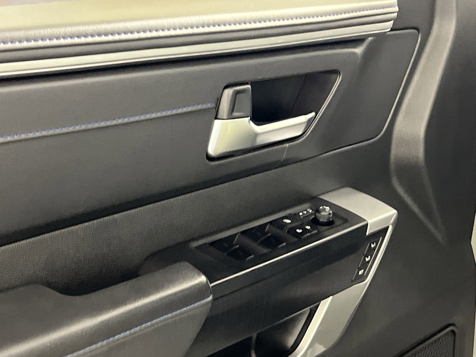 Used 2025 Toyota Tundra Platinum image 16