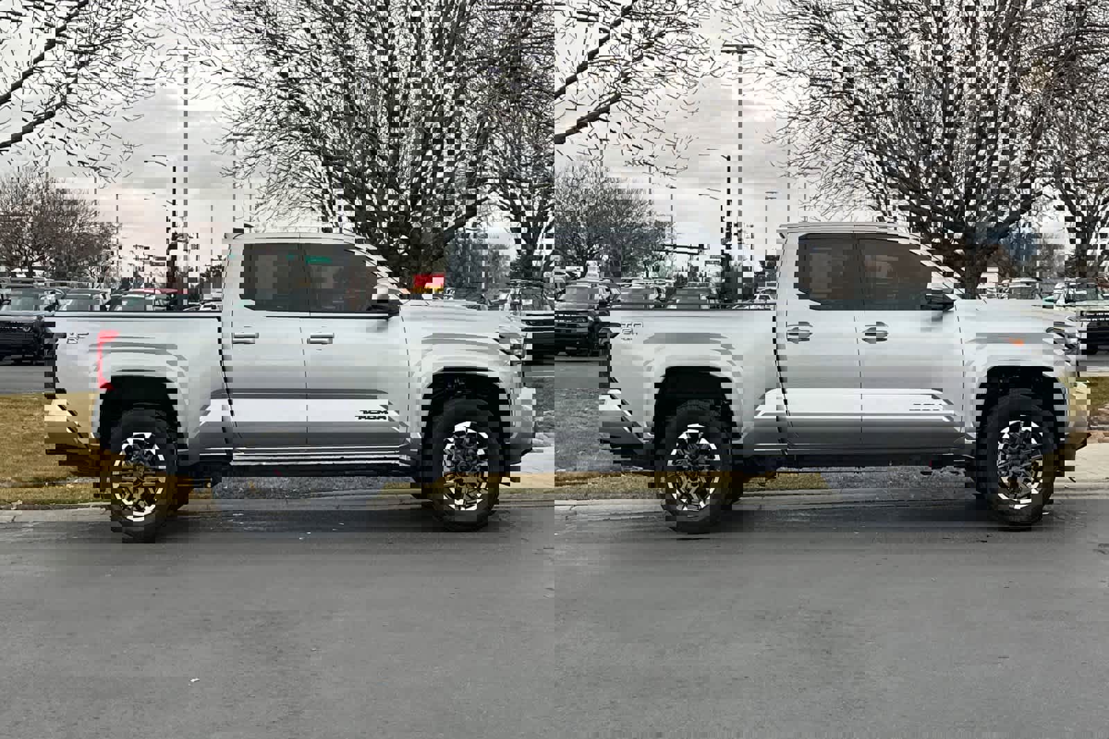 Used 2024 Toyota Tacoma TRD Sport image 8