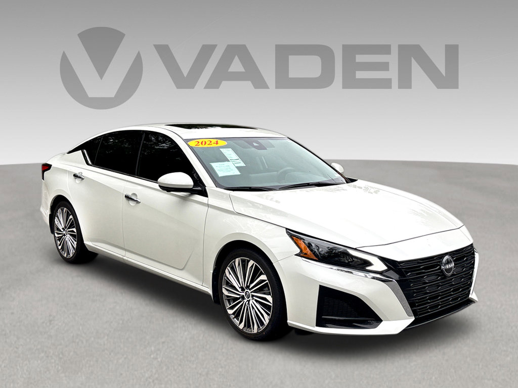 Used 2024 Nissan Altima 2.5 SL image 1