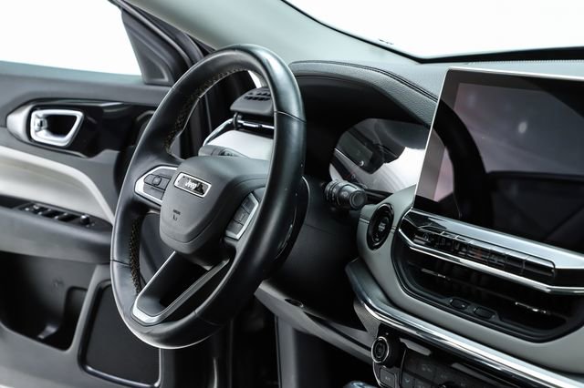 Used 2022 Jeep Compass Limited AWD/4WD image 37