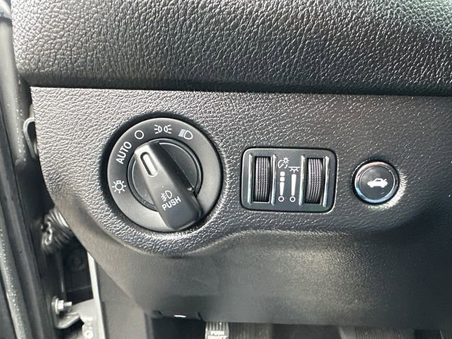 Used 2023 Dodge Challenger SXT w/ Blacktop Package image 26