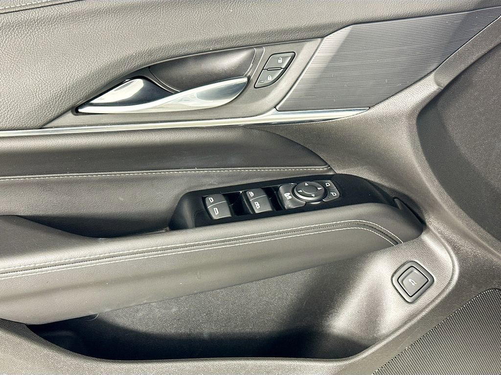 Used 2023 Cadillac CT4 Luxury w/ Cold Weather Package image 17