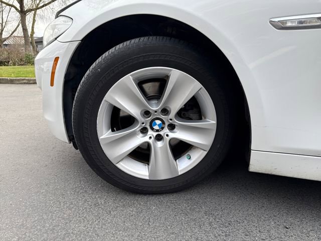 Used 2013 BMW 528i xDrive Sedan image 30