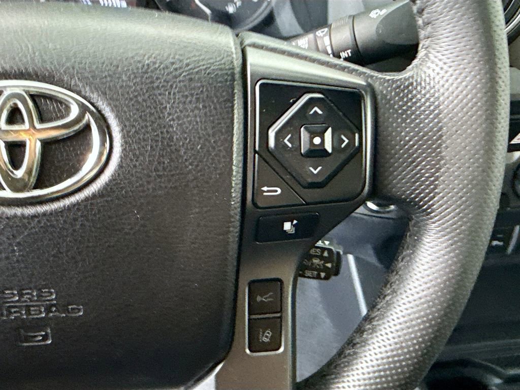 Used 2021 Toyota Tacoma TRD Sport w/ Technology Package RWD image 12