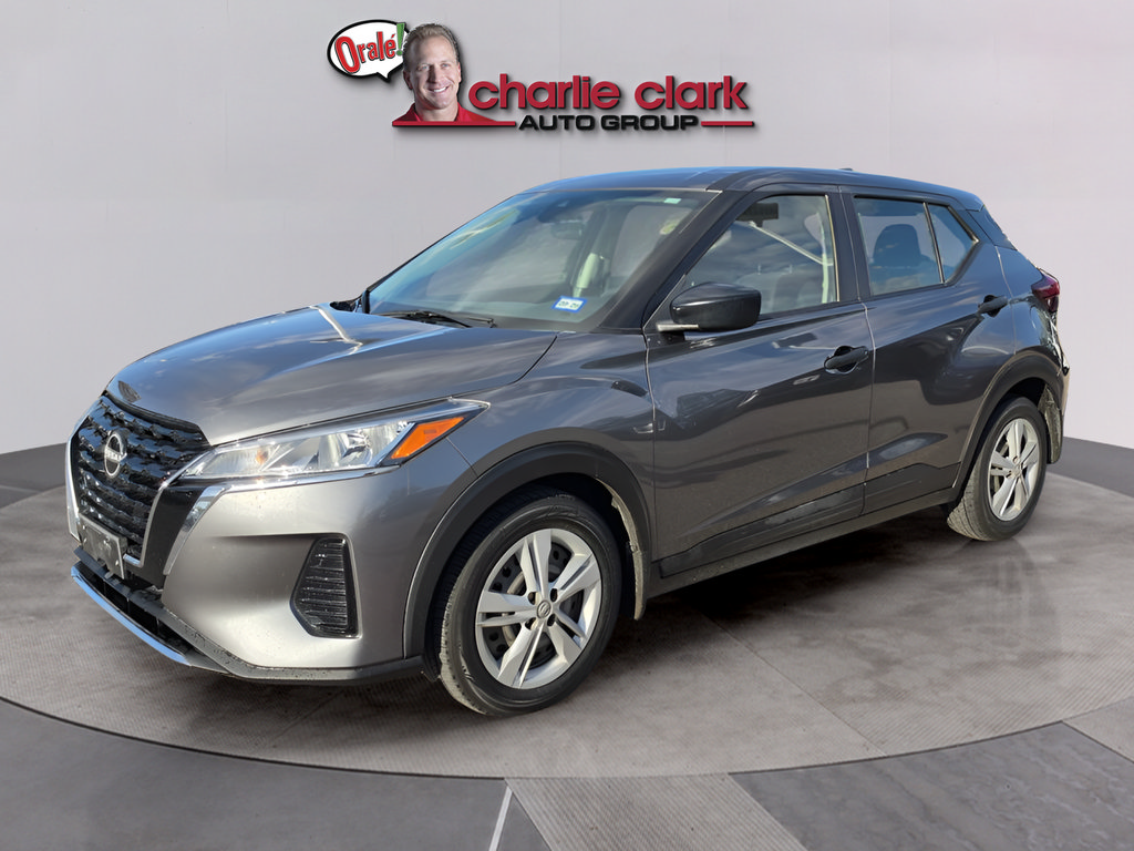Used 2021 Nissan Kicks S FWD image 2