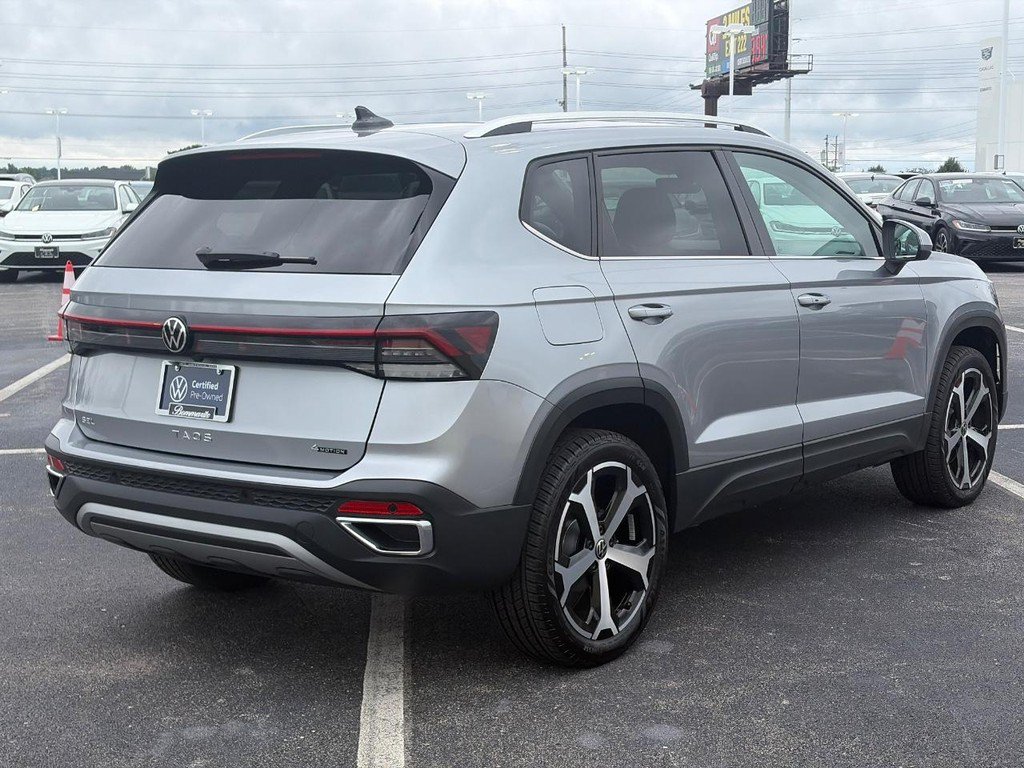 Certified 2025 Volkswagen Taos SEL AWD/4WD image 5