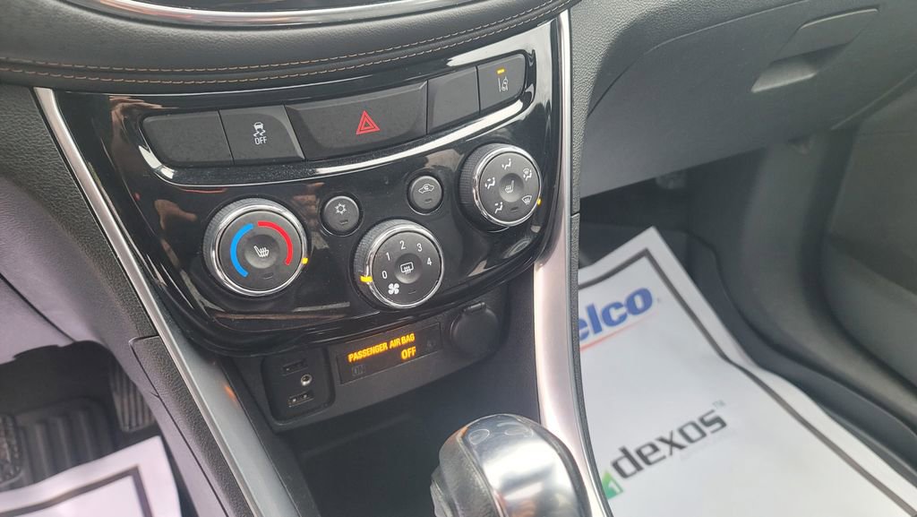 Used 2020 Chevrolet Trax Premier w/ LPO, Cargo Package image 22